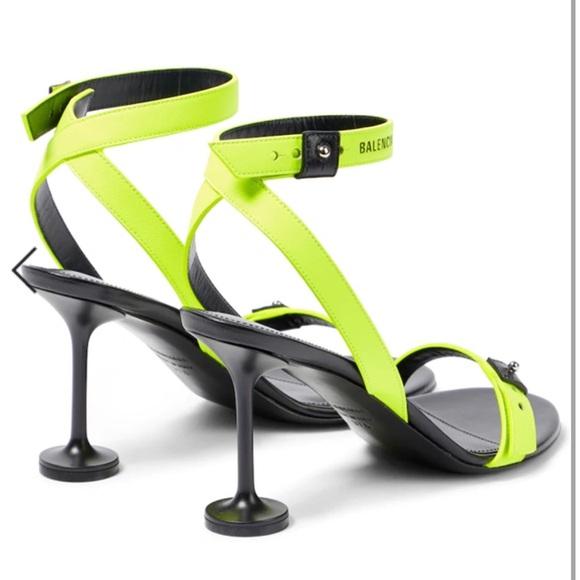 New in box balenciaga size 39 - Picture 3 of 3